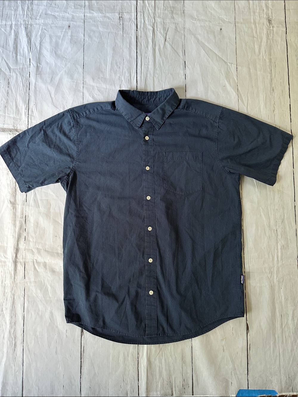 Patagonia Fezzman Navy Short-Sleeve Button-Down Shirt medium